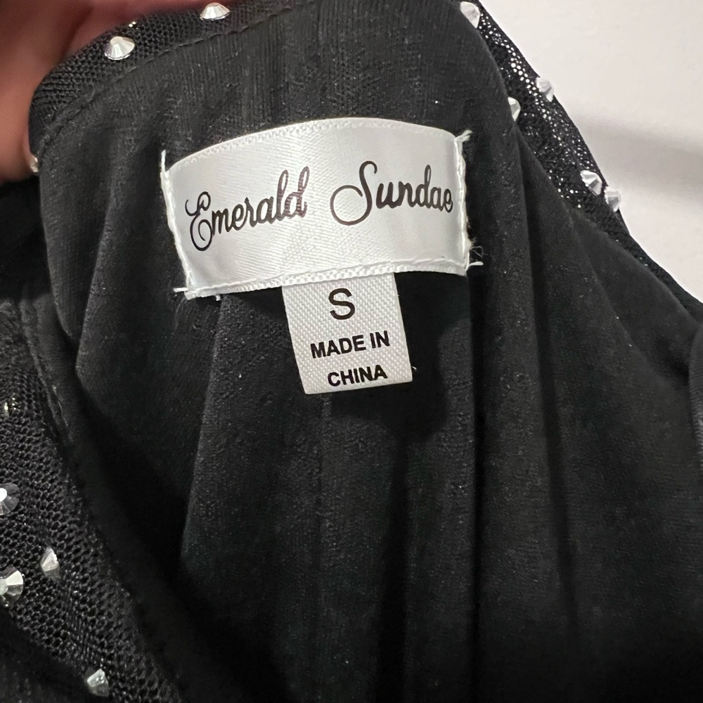 Emerald Sundae Black and White Midi Dress - Picture 3 of 3